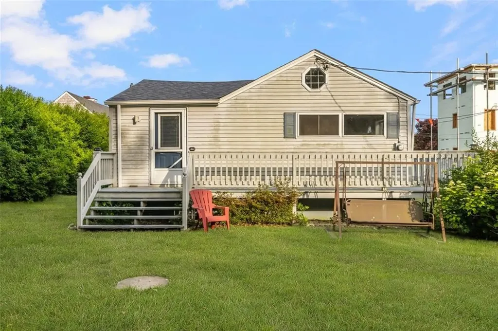 56 Grace Street Tiverton RI 02878