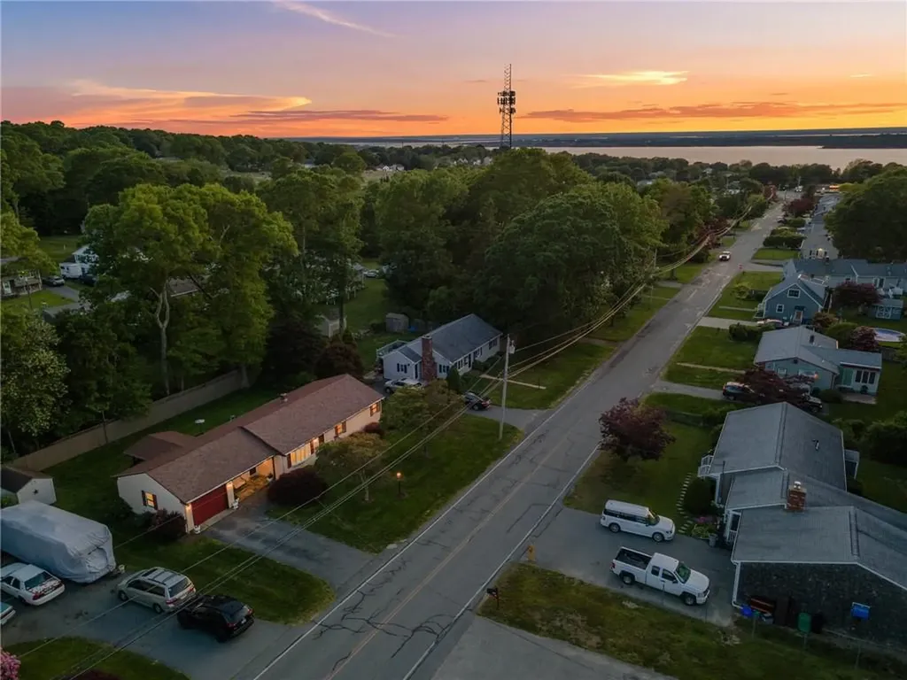 133 Warren Avenue Tiverton RI 02878