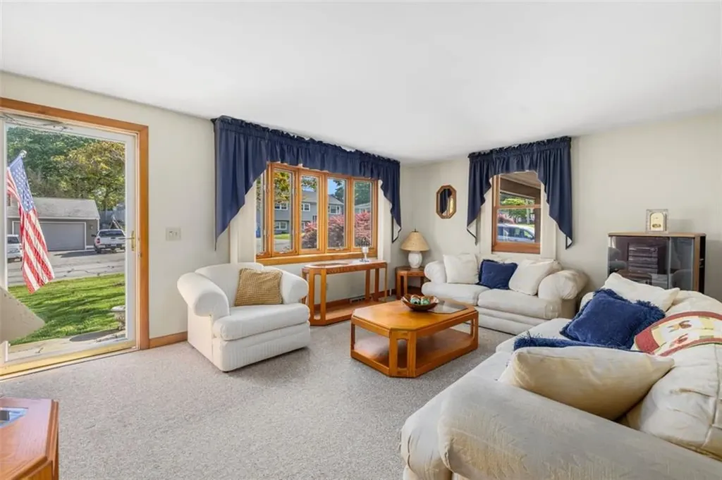 133 Warren Avenue Tiverton RI 02878