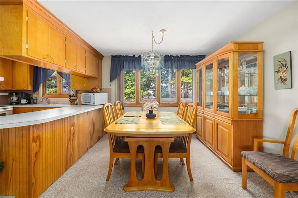 133 Warren Avenue Tiverton RI 02878