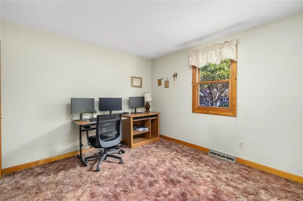 133 Warren Avenue Tiverton RI 02878