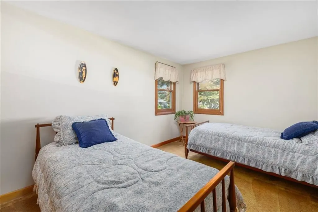 133 Warren Avenue Tiverton RI 02878