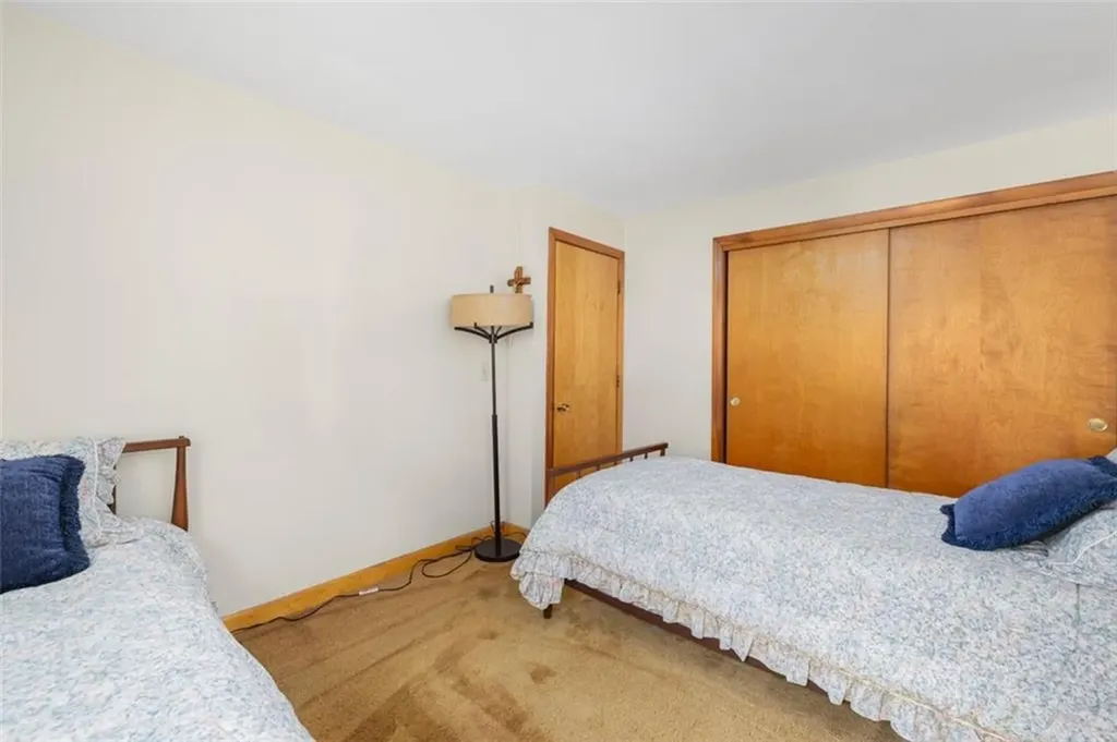 133 Warren Avenue Tiverton RI 02878