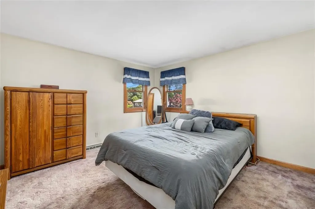 133 Warren Avenue Tiverton RI 02878