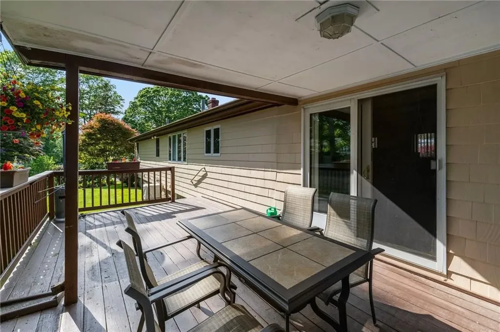 133 Warren Avenue Tiverton RI 02878