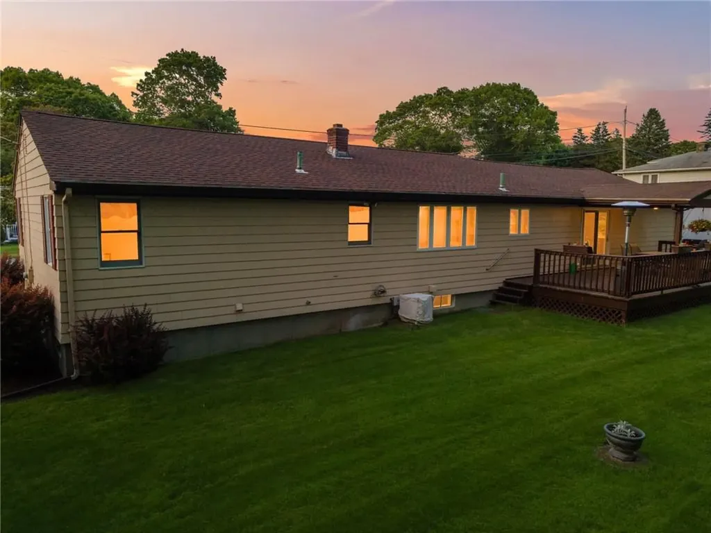 133 Warren Avenue Tiverton RI 02878