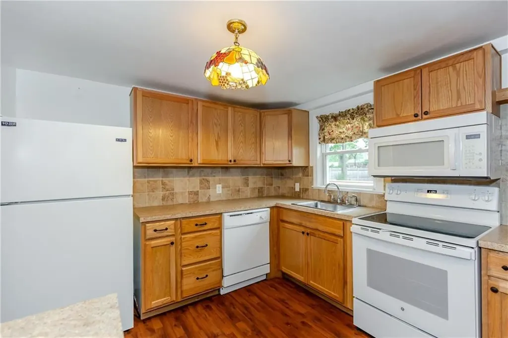 52 Capron Farm Drive Warwick RI 02886