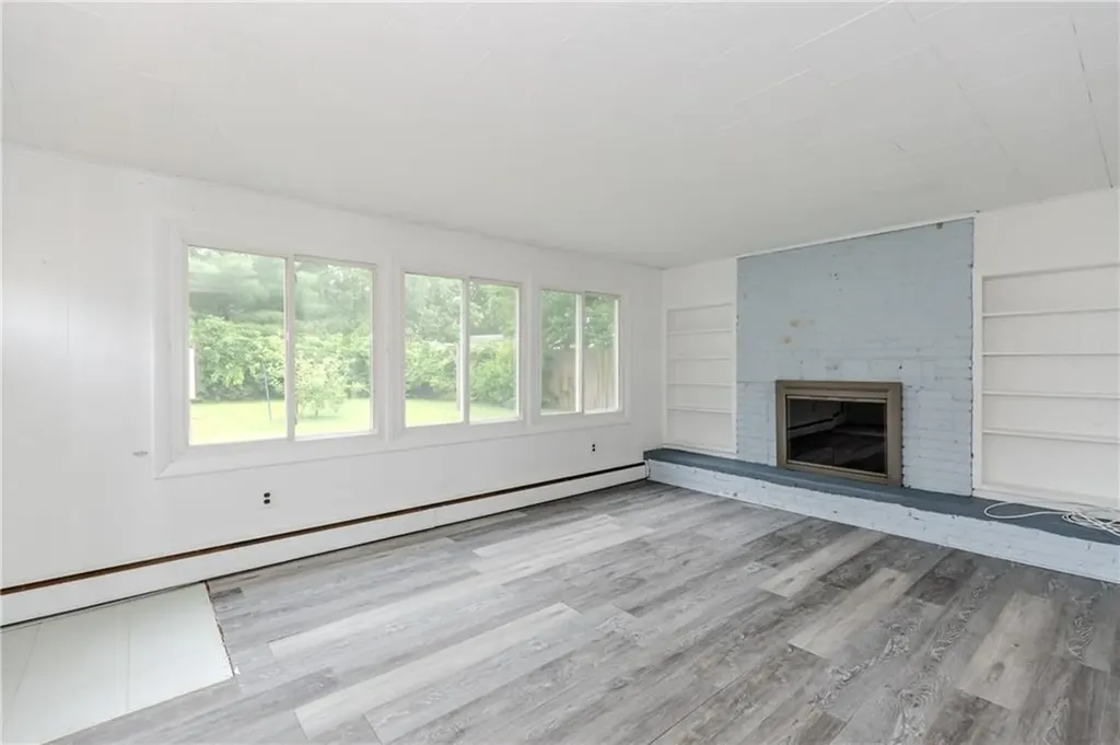 52 Capron Farm Drive Warwick RI 02886