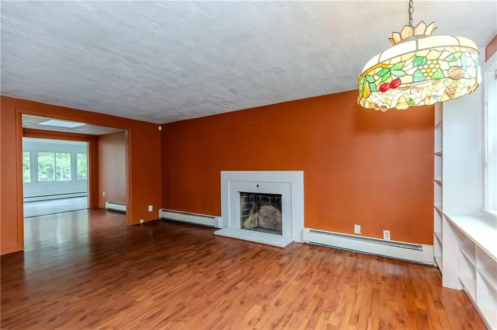 52 Capron Farm Drive Warwick RI 02886