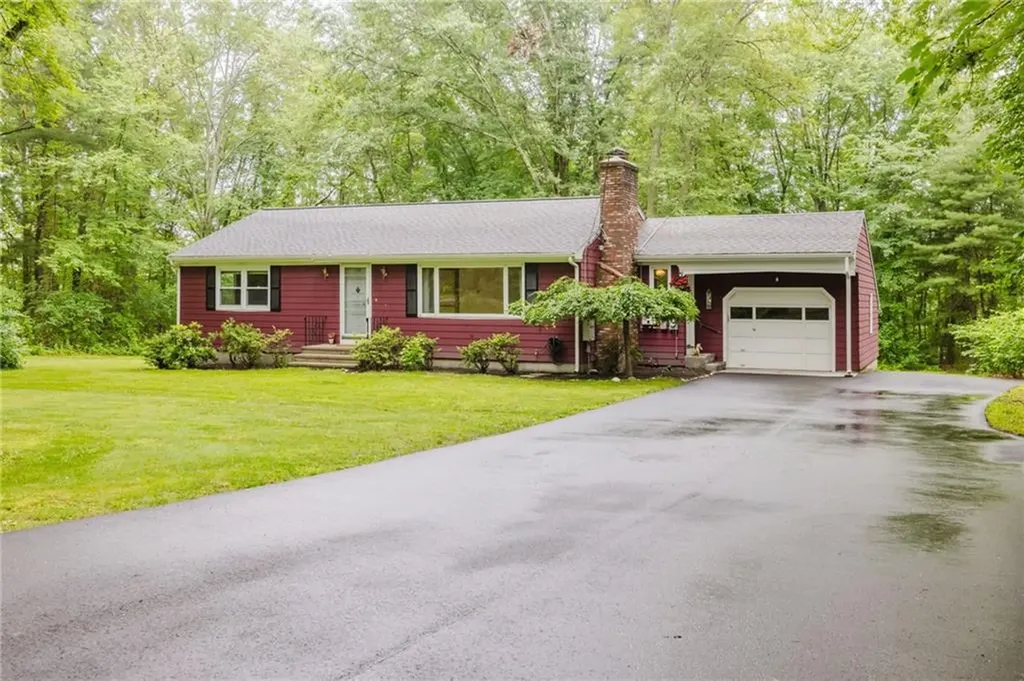 199 Cole Street Seekonk MA 02771