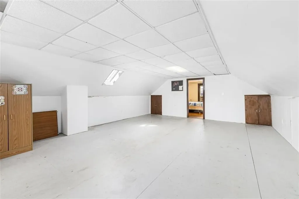 105 Overland Avenue Cranston RI 02910