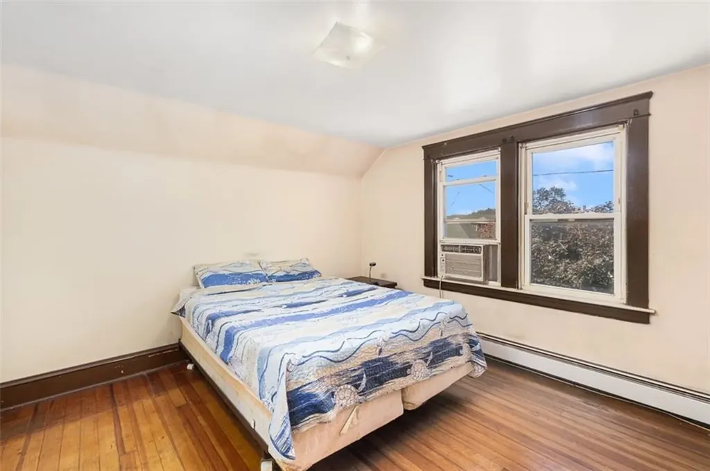 105 Overland Avenue Cranston RI 02910