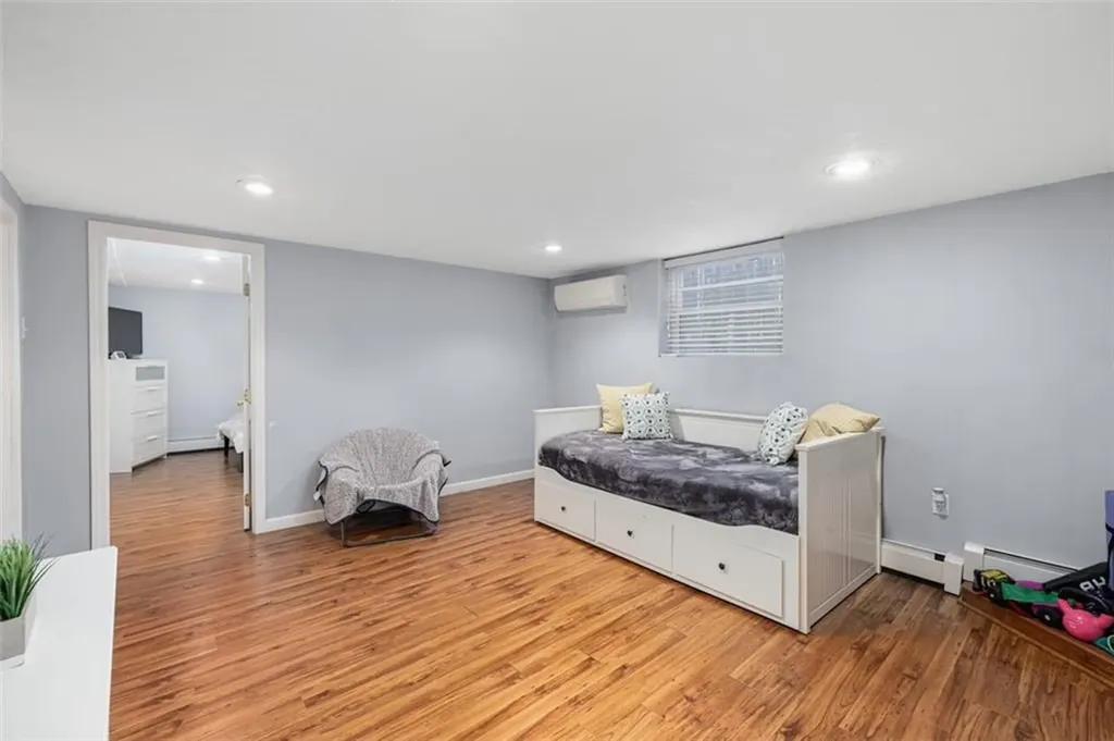 105 Overland Avenue Cranston RI 02910