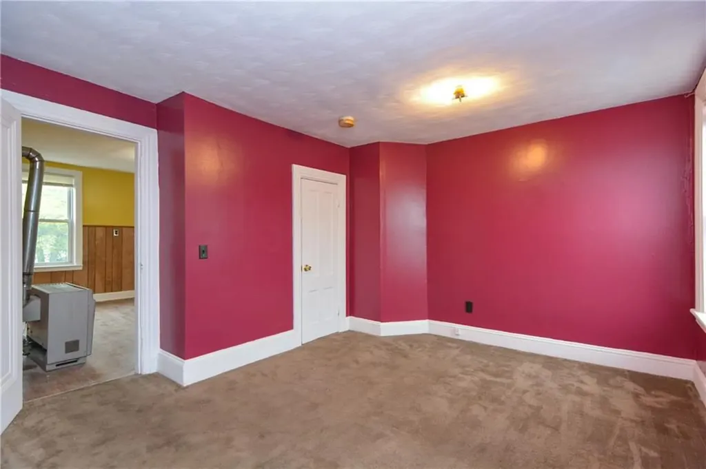 534 Lonsdale Avenue Central Falls RI 02863