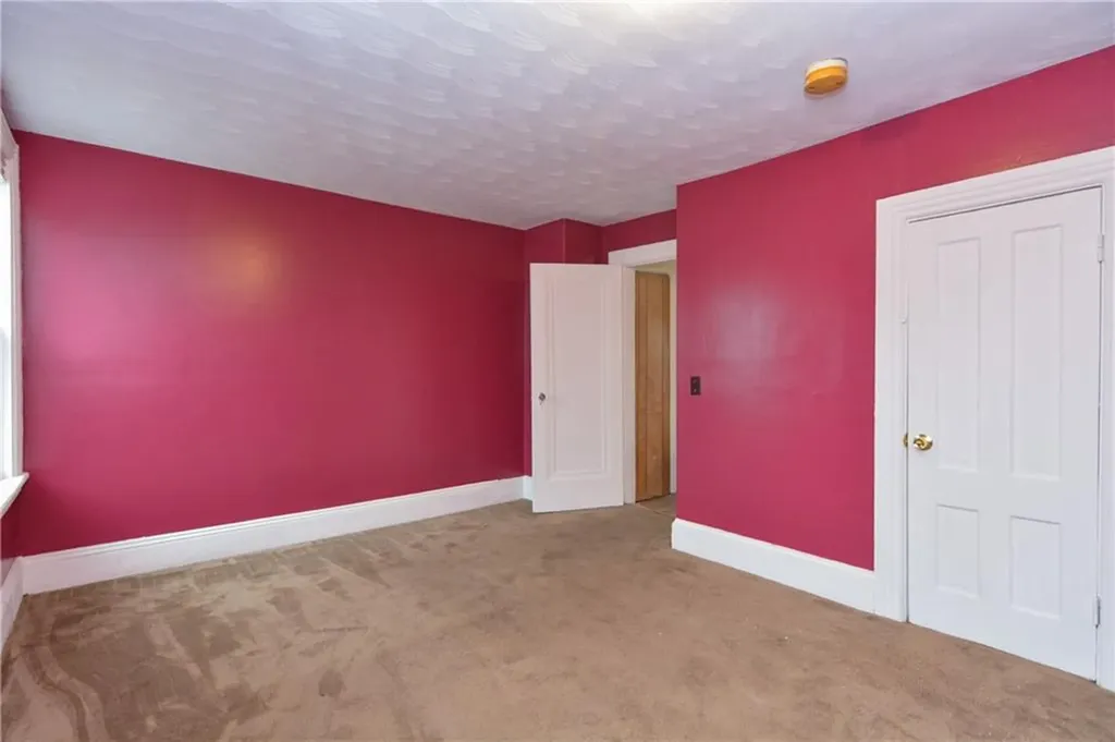 534 Lonsdale Avenue Central Falls RI 02863