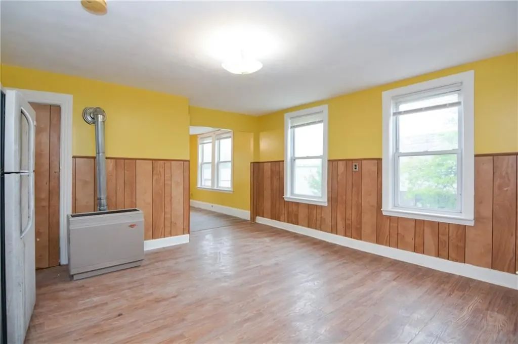 534 Lonsdale Avenue Central Falls RI 02863