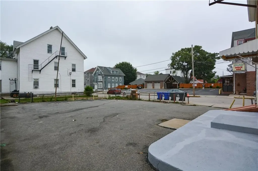 534 Lonsdale Avenue Central Falls RI 02863