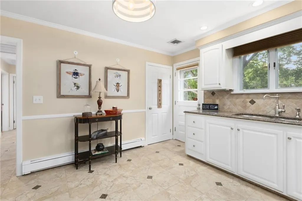 25 Rosewood Drive North Providence RI 02904