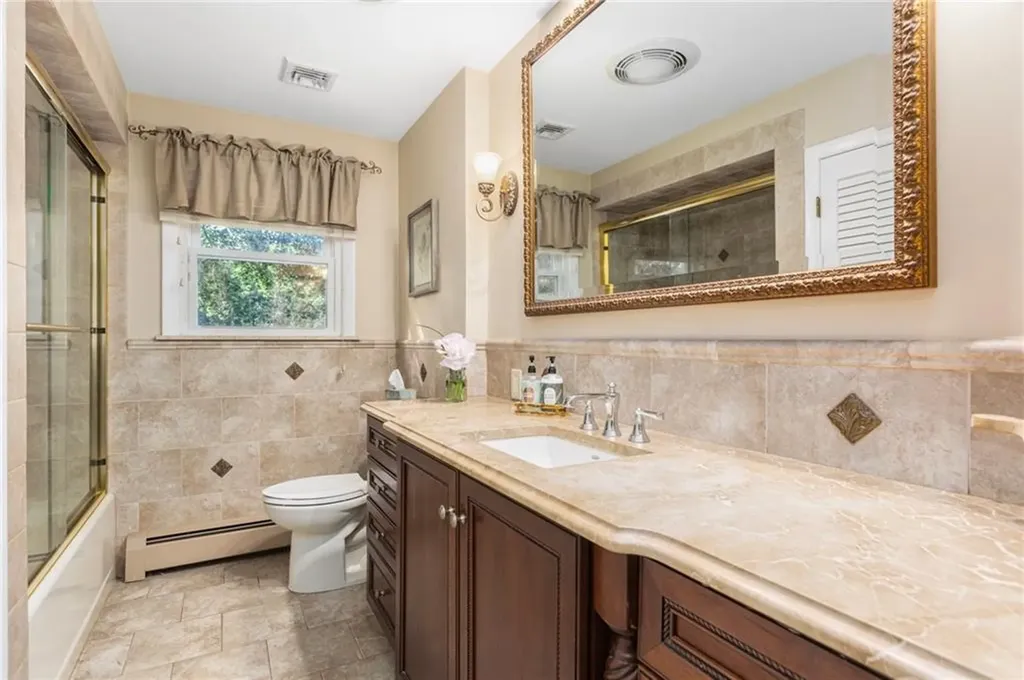 25 Rosewood Drive North Providence RI 02904