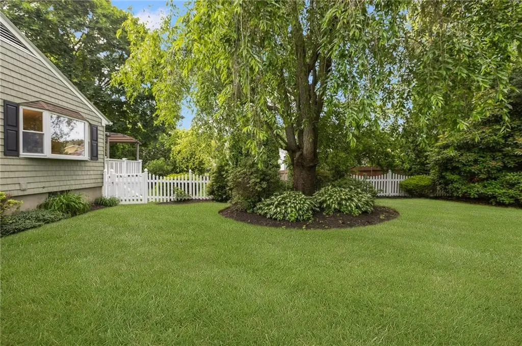 25 Rosewood Drive North Providence RI 02904