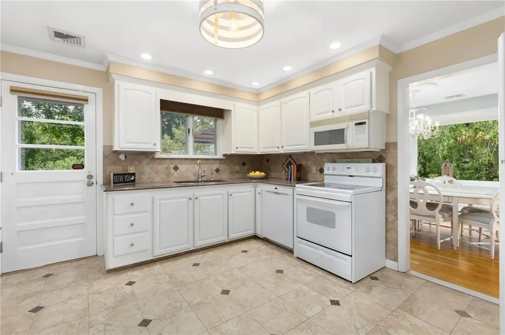 25 Rosewood Drive North Providence RI 02904