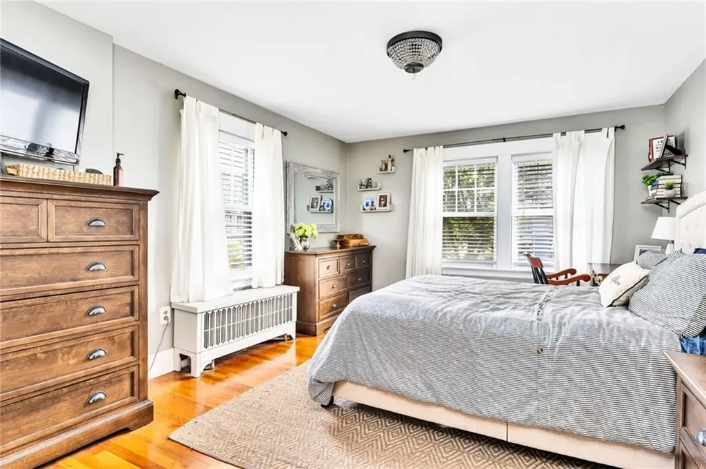 96 Bluff Avenue Cranston RI 02905