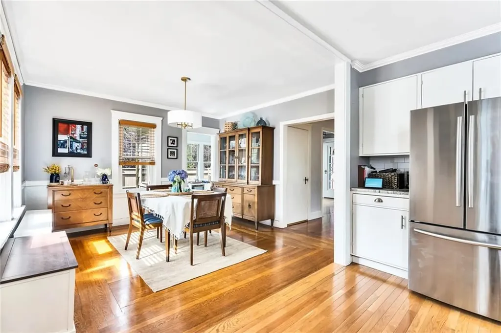 96 Bluff Avenue Cranston RI 02905