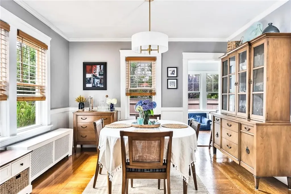 96 Bluff Avenue Cranston RI 02905