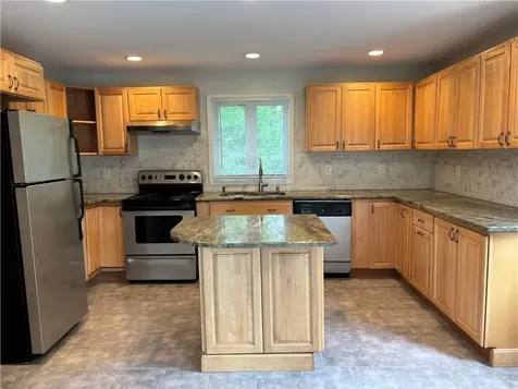 720 Bulgarmarsh Road Tiverton RI 02878