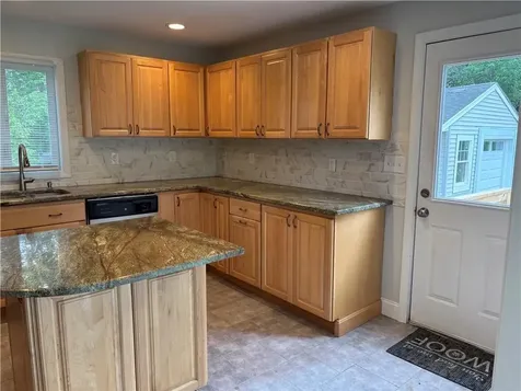 720 Bulgarmarsh Road Tiverton RI 02878