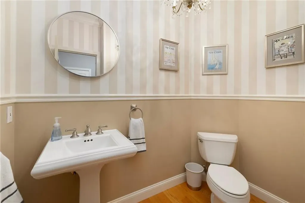 4 Brookfield Court East Greenwich RI 02818