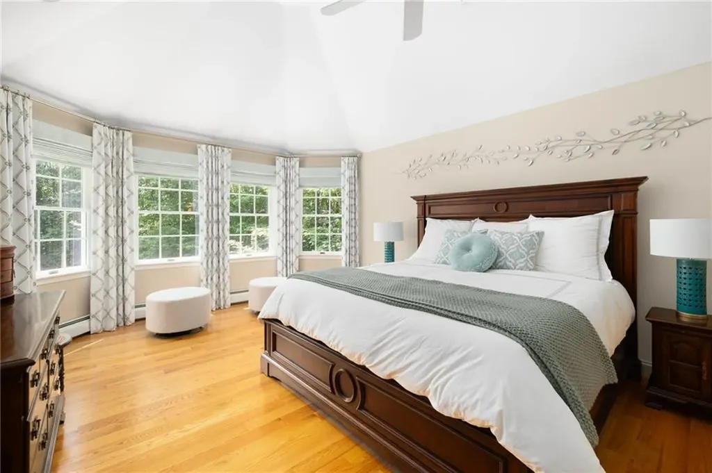 4 Brookfield Court East Greenwich RI 02818