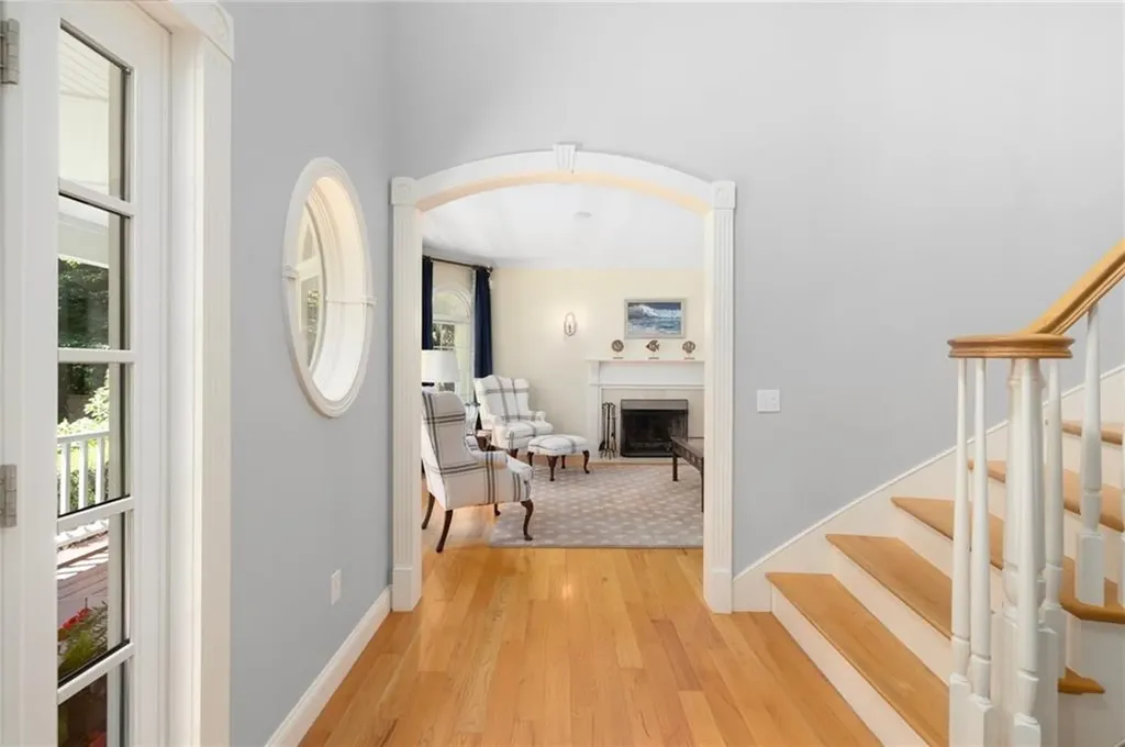 4 Brookfield Court East Greenwich RI 02818