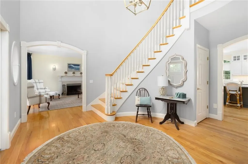 4 Brookfield Court East Greenwich RI 02818