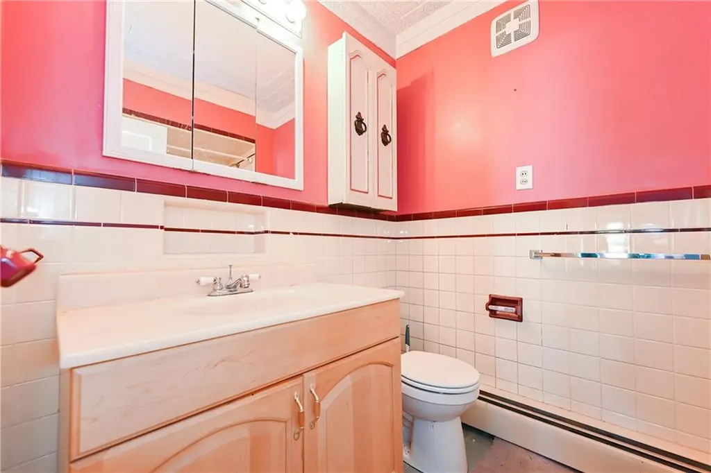 542 Prospect Street Woonsocket RI 02895