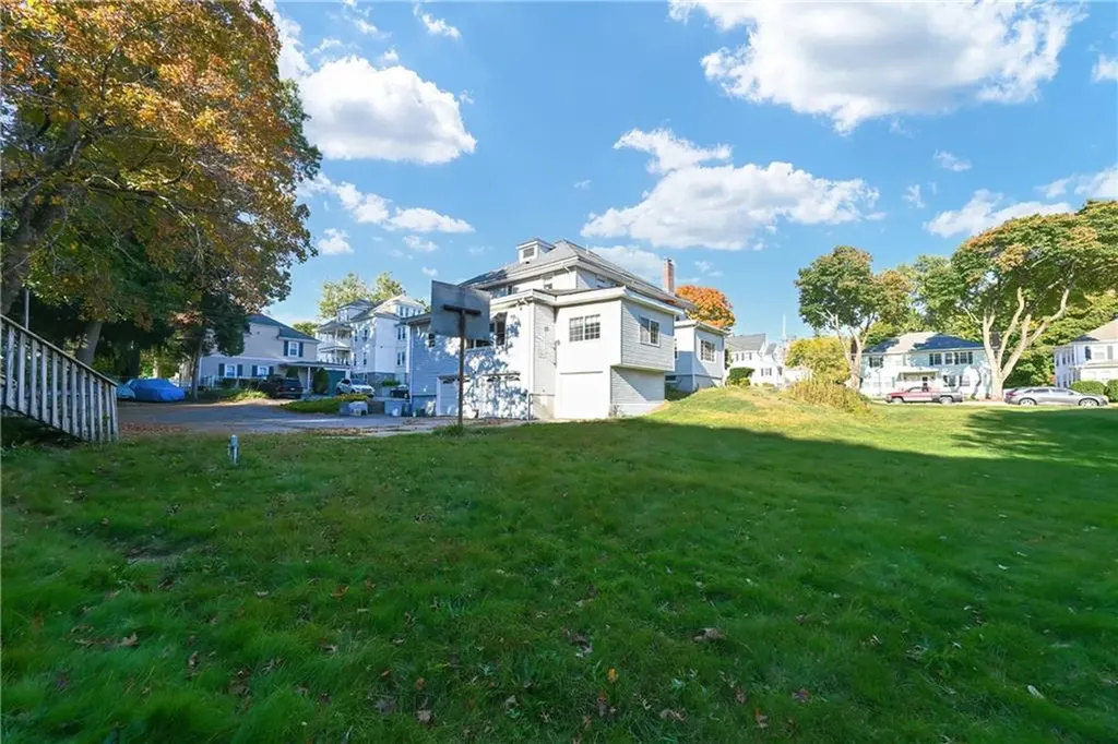 542 Prospect Street Woonsocket RI 02895