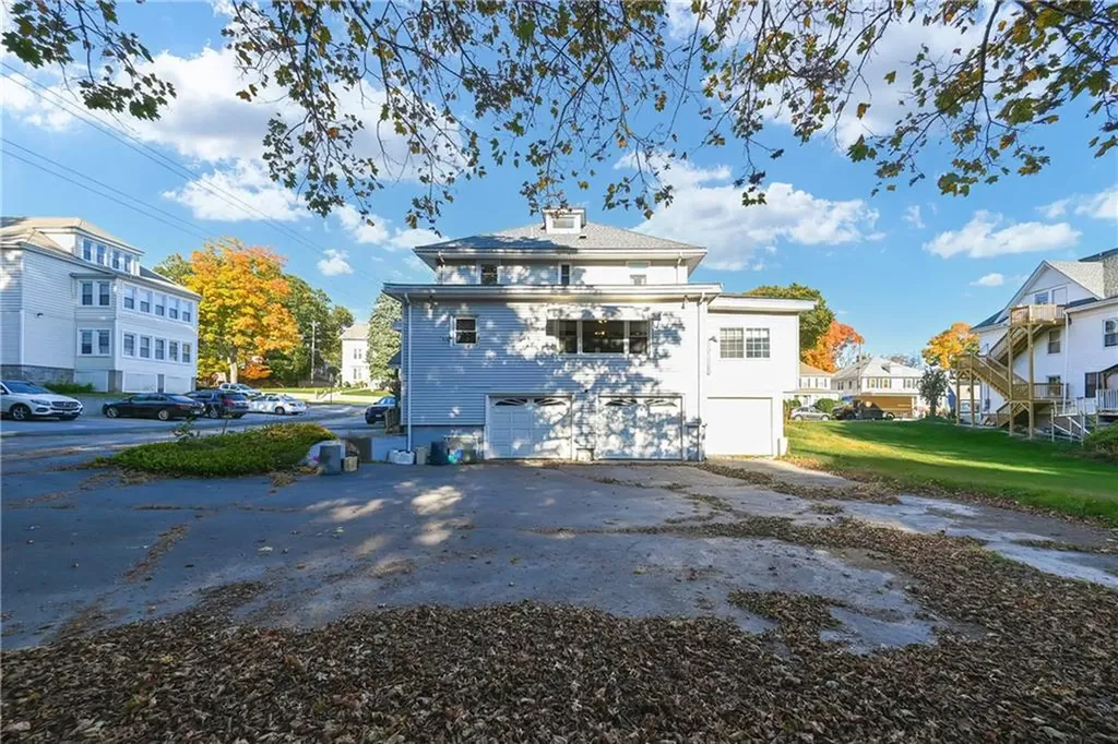 542 Prospect Street Woonsocket RI 02895