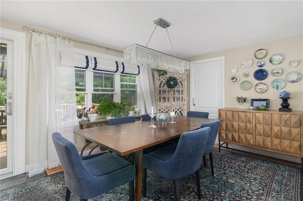 17 Lee Street Cranston RI 02920