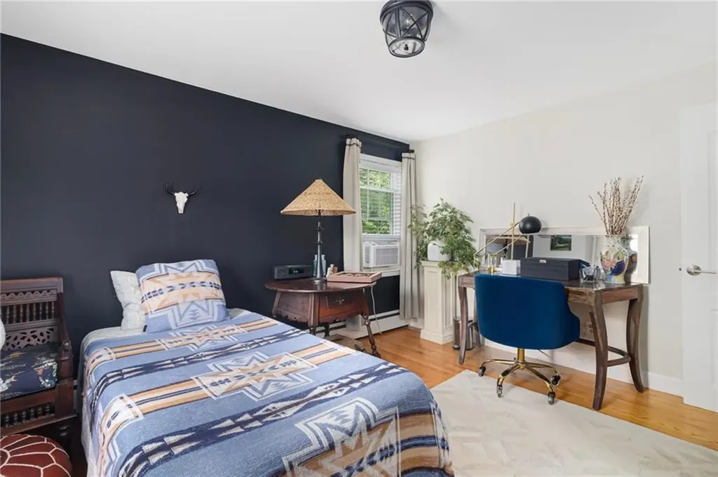 17 Lee Street Cranston RI 02920