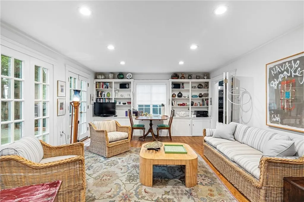 276 Blackstone Boulevard Providence RI 02906