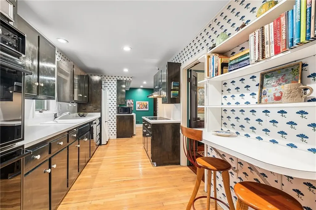 276 Blackstone Boulevard Providence RI 02906