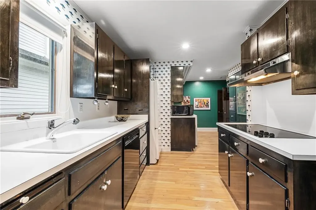 276 Blackstone Boulevard Providence RI 02906
