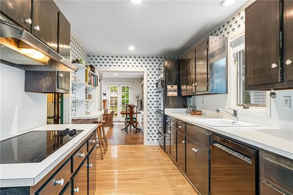 276 Blackstone Boulevard Providence RI 02906