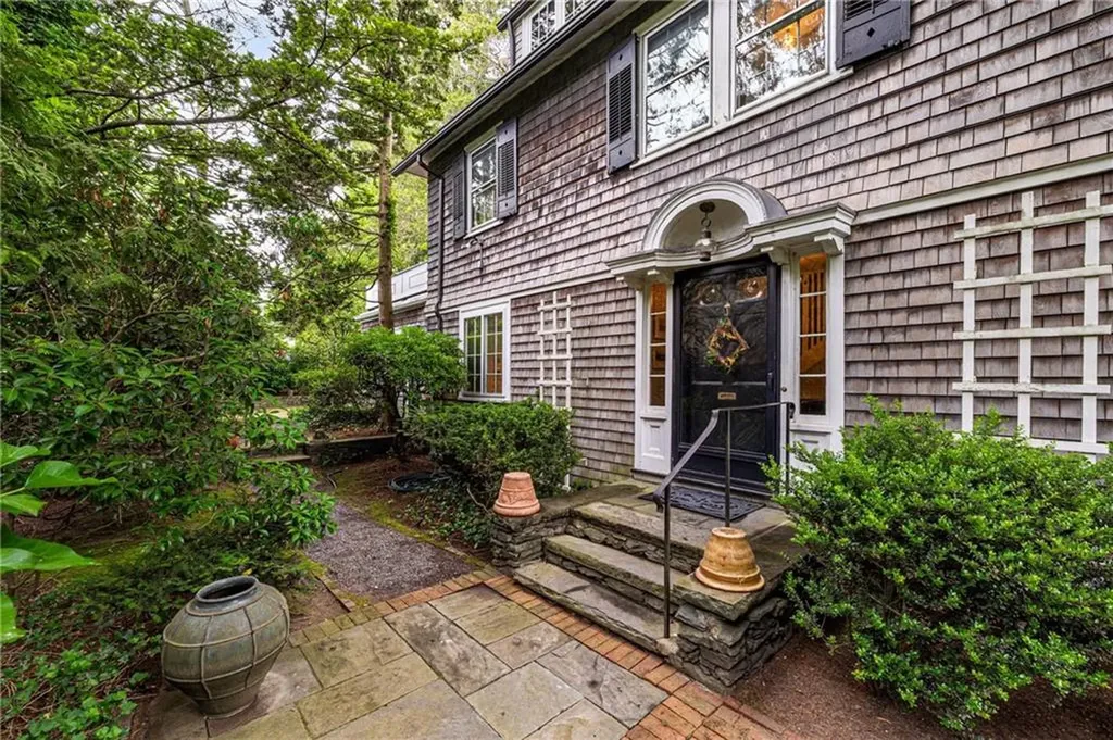 276 Blackstone Boulevard Providence RI 02906