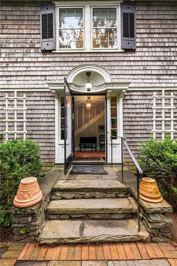 276 Blackstone Boulevard Providence RI 02906