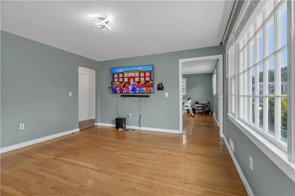 35 Pleasant View Drive North Providence RI 02904