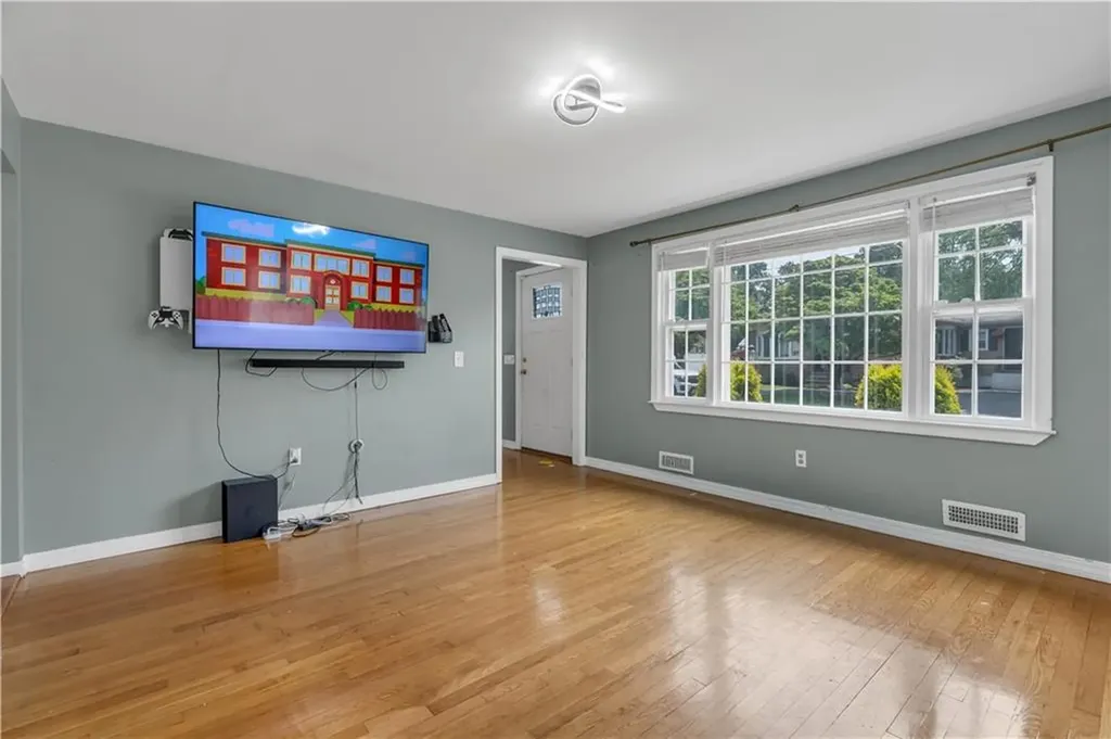 35 Pleasant View Drive North Providence RI 02904