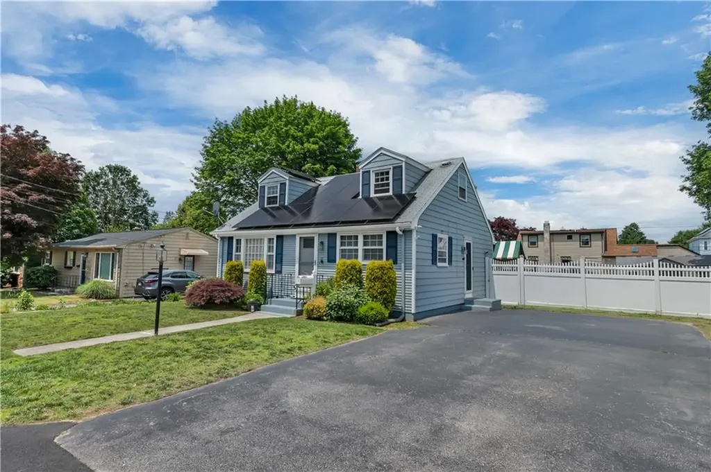 35 Pleasant View Drive North Providence RI 02904