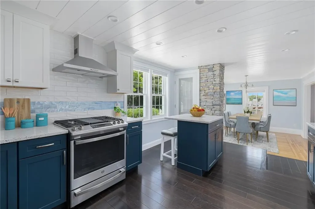 48 Progress Street Warwick RI 02889