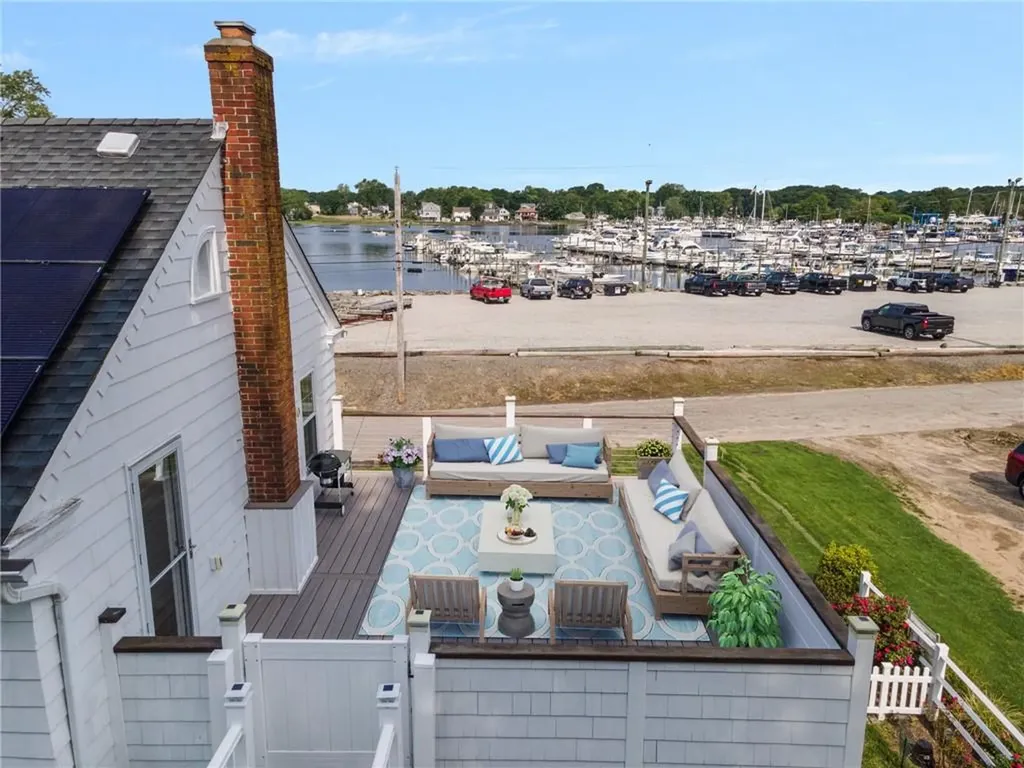 48 Progress Street Warwick RI 02889
